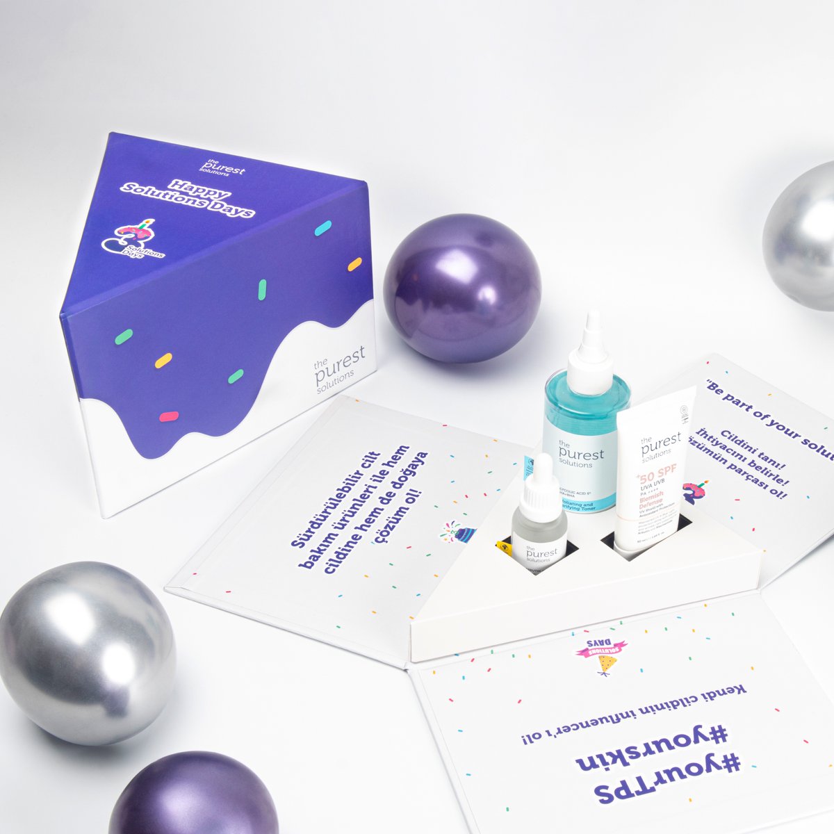 Büyük The Purest Solutions 3. yıl 
hediyesini öğrenmeye hazır mısınız?🤩 3. yılımıza özel
olarak tasarladığımız pasta dilimi şeklindeki lansman 
kutumuzu 10 şanslı takipçimize hediye ediyoruz! 🍰

Kazanmanız için yapmanız gerekenler: 
🍰 Gönderiyi retweetlemek.
🍰