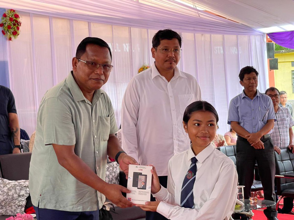 SangmaConrad's tweet photo. Distributed Digital Learning Aid (M-Tab) for students of Williamnagar today under the Chief Minister’s Digital Learning Aid for Students Scheme.

Encourage the students to utilise them wisely &amp; effectively for the benefit of their learning &amp; education.
@AshwiniVaishnaw @GoI_MeitY https://t.co/tT0o2zBJA5