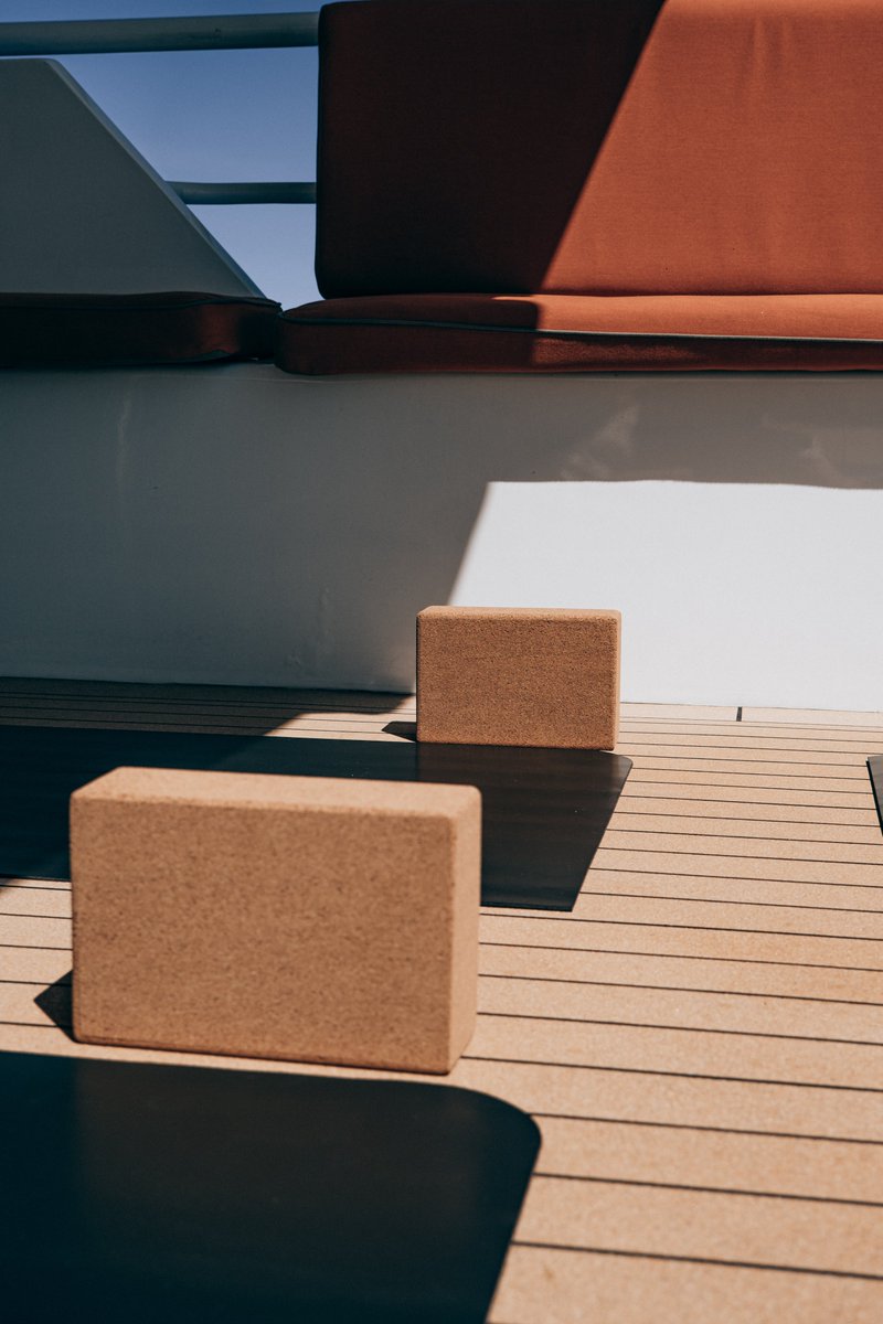 Umicca_co's tweet photo. Find your center with the earthy feel of our Cork Yoga Blocks. 🧘‍♀️ Crafted for stability and sustainability, they're a must-have for every yogi. #YogaEssentials #SustainableLiving #UmiccaSport https://t.co/YhhpGQQAuq