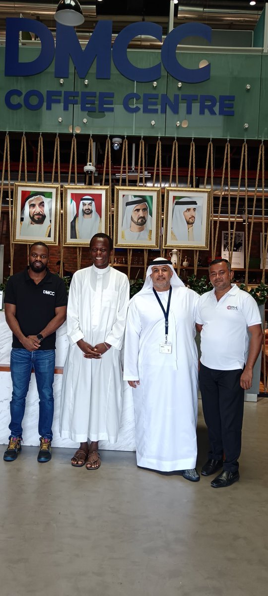 petersawanda's tweet photo. An Honour meeting Our Chiefs The Excellent Sirs Saeed Ahmed Juma Al-Suwaidi and Makomborero Wesley Nyakotyo @MakoWesley20 today at the @dmcccoffee by @DMCCAuthority
👑

@ahmedbinsulayem @MishalKanoo @greensheikh @AbdulNuaimi @sanjdutt https://t.co/yiOEfgjgcm