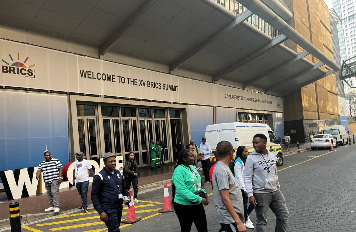 BonsoDekebo's tweet photo. Ethiopia formally applies for BRICS, the powerful grouping of the world's leading emerging market economies for the sake of development. #Ethiopia_BRICS #BRICSSummit2023 @BRICSinfo @BRICSNewsFR @BRICSNewsFR @TetherBrics @BricsJournal @TheBricsPost https://t.co/cqotZ7XREP