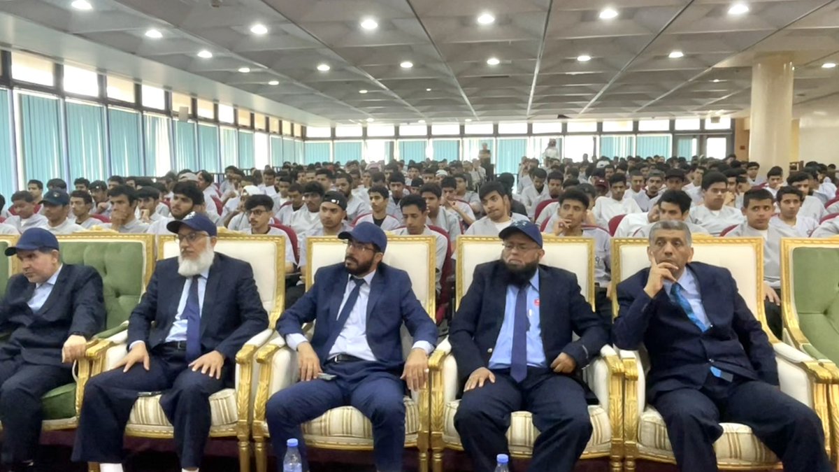الكلية التقنية للبنين بأبها tweet media