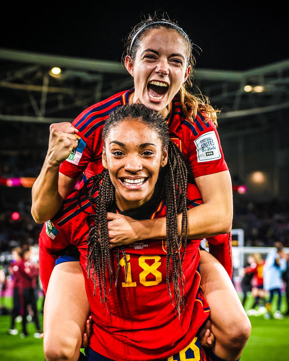 Home_of_Dragon's tweet image. Queens of Spain👰
#FIFAWWC #FIFAWorldCup #FIFAWWCFinal #ESP