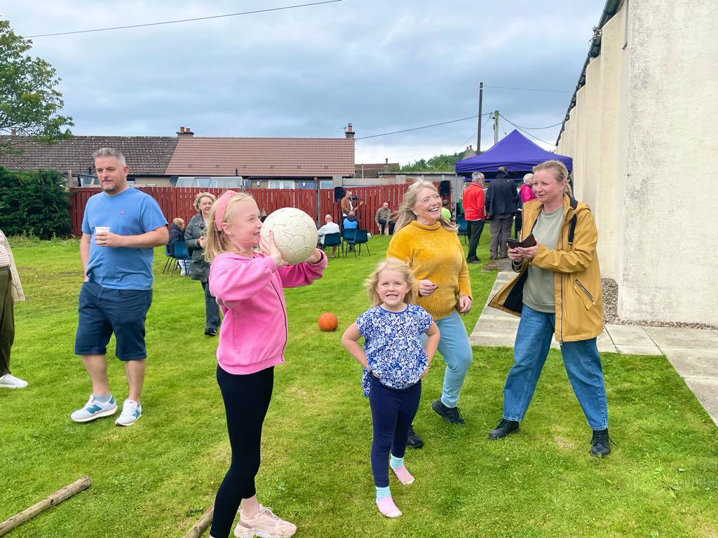TealingVillage's tweet photo. Tealing summer BBQ & Family Fun Day on Saturday was great fun - thanks to everyone who came along to participate and to the amazing team of volunteers who pulled it all together. Well done Tealing Hall and friends! @AngusCouncil @OtBcommunities @DTAScot https://t.co/ictjhkTIh7