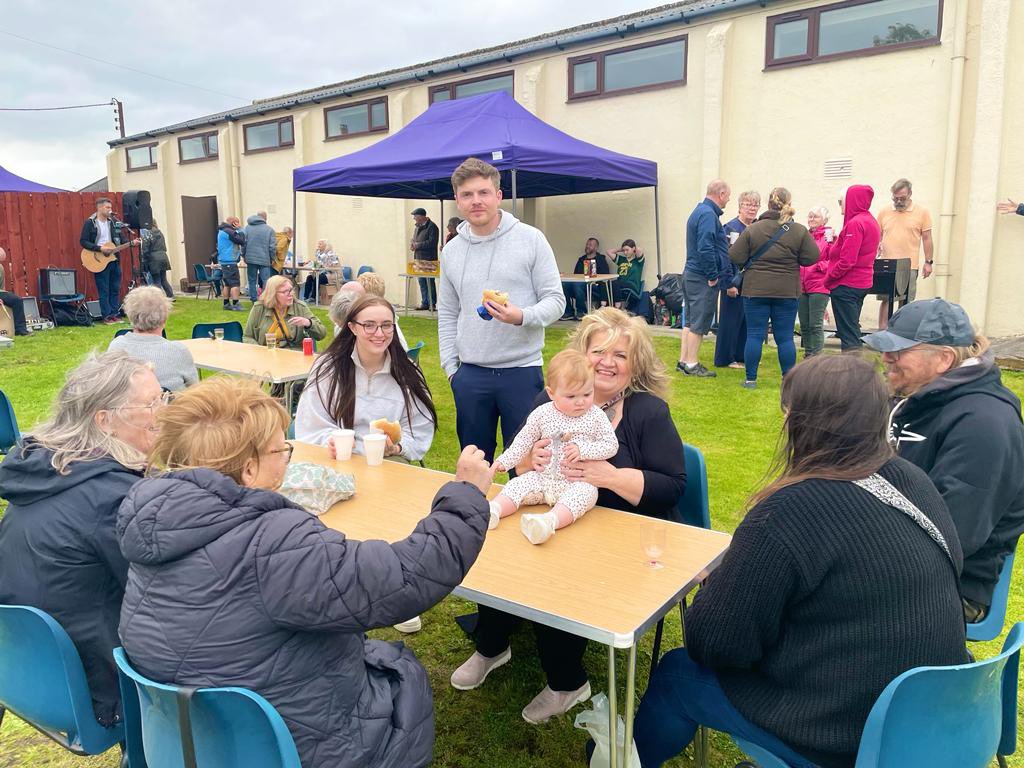 TealingVillage's tweet photo. Tealing summer BBQ & Family Fun Day on Saturday was great fun - thanks to everyone who came along to participate and to the amazing team of volunteers who pulled it all together. Well done Tealing Hall and friends! @AngusCouncil @OtBcommunities @DTAScot https://t.co/ictjhkTIh7