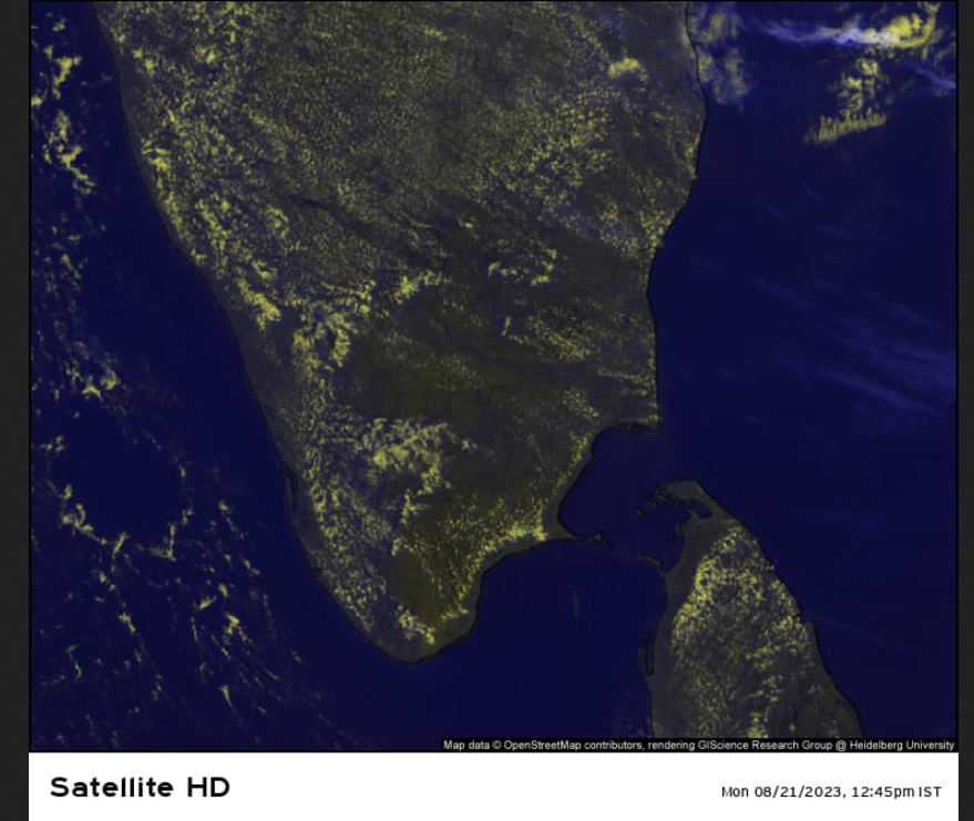 praddy06's tweet photo. Crystal clear skies, a ideal day for thunderstorms later in the night and ideally in Chennai and KTC, Madurai, Kodai, Erode, Nilgiris, Salem, Parts of Trichy, Karur, Delta, Parts of Kumari, Tuty too.

Tomorrow widespread Thunderstorms are expected in Chennai and surrounding dts. https://t.co/w8Czh2OHXP