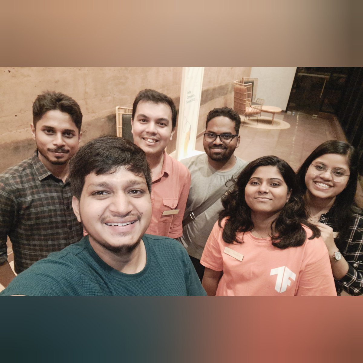 AnushCodergirl's tweet photo. Day 1 at #ICS23 was packed with insightful sessions, dynamic discussions, and a shared passion for shaping the future of tech.

The energy and enthusiasm was simply unmatched! Undoubtedly it was an amazing event.🥳✨❤️

#Day1Thrills #GoogleDevFam #CommunityPower #ICS2023 https://t.co/AEczz3Vyz7