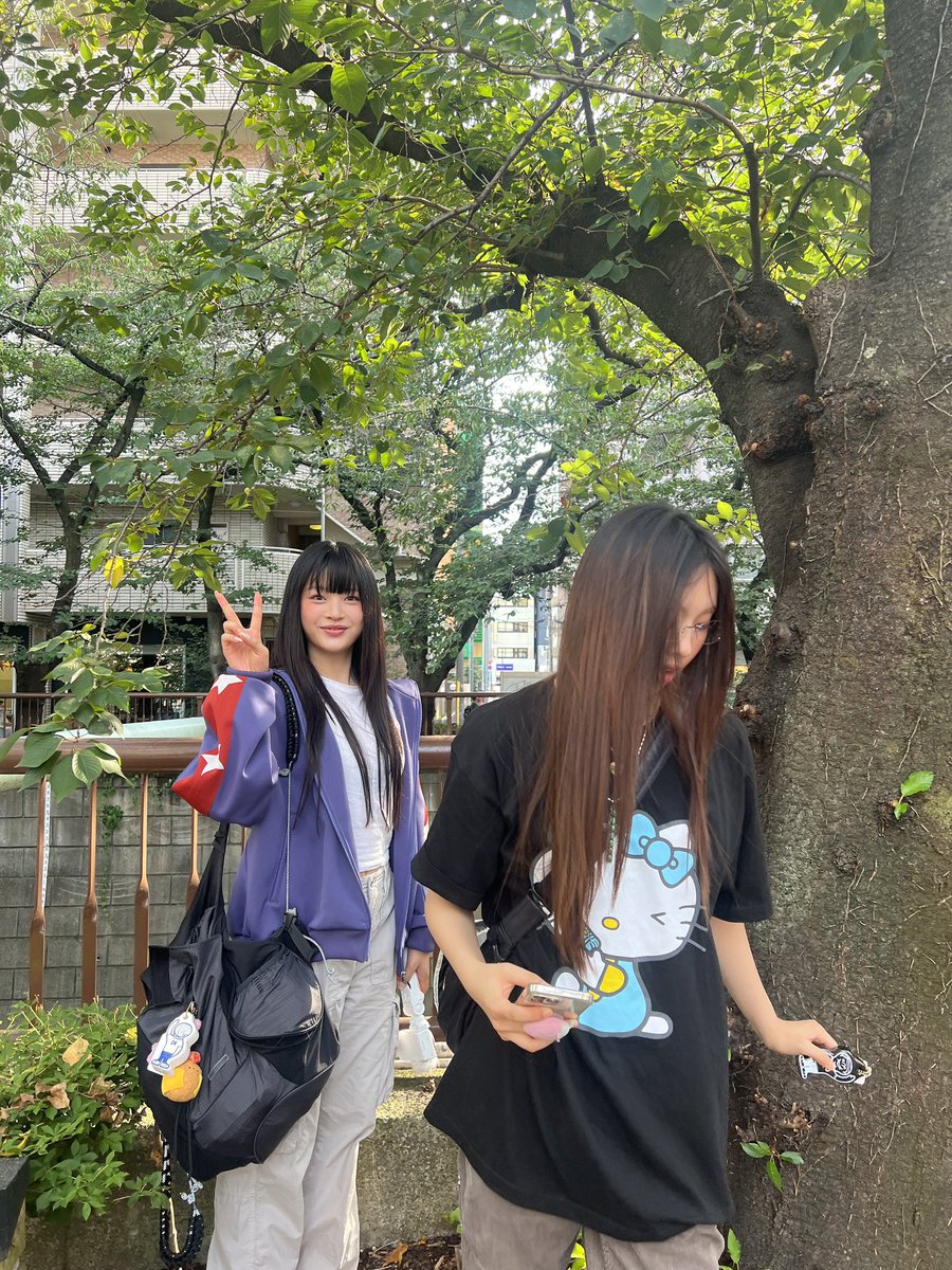 NewJeans_ADOR's tweet image. Summer in Tokyo🍨

#NewJeans #뉴진스
#NewJeans_in_Tokyo
#Time_to_NewJeans