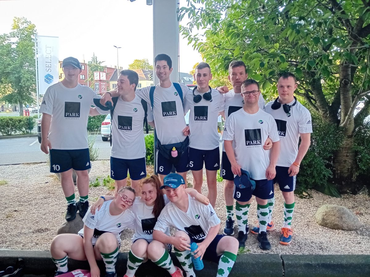 leinsterhockey1's tweet photo. Our Hockey ID team are primed and ready for action.  Wishing the Squad the very best of luck as they start their EuroHockey adventure today.  First up 🏴󠁧󠁢󠁥󠁮󠁧󠁿 
#Hockey4All #EHC2023 #ParkDevelopments
https://t.co/cdr8b72LF3 https://t.co/kHQhVuZDFq