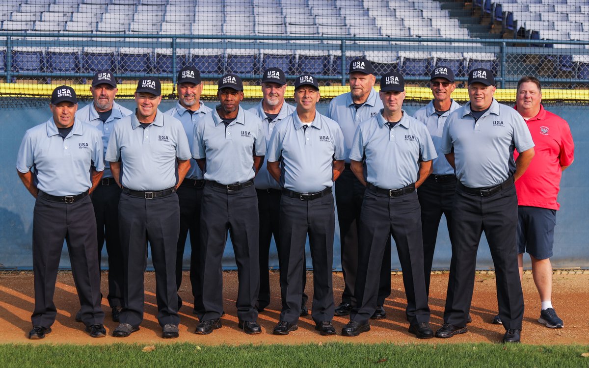 𝗧𝗼𝗽 𝘀𝗼𝗳𝘁𝗯𝗮𝗹𝗹 = 𝙏𝙤𝙥 𝙪𝙢𝙥𝙞𝙧𝙚𝙨

A round of 👏 for our Men's Super/Class AA Slow Pitch National Championship crew! 

#USASNationals | #BluesAcrossAmerica 👕 🇺🇸