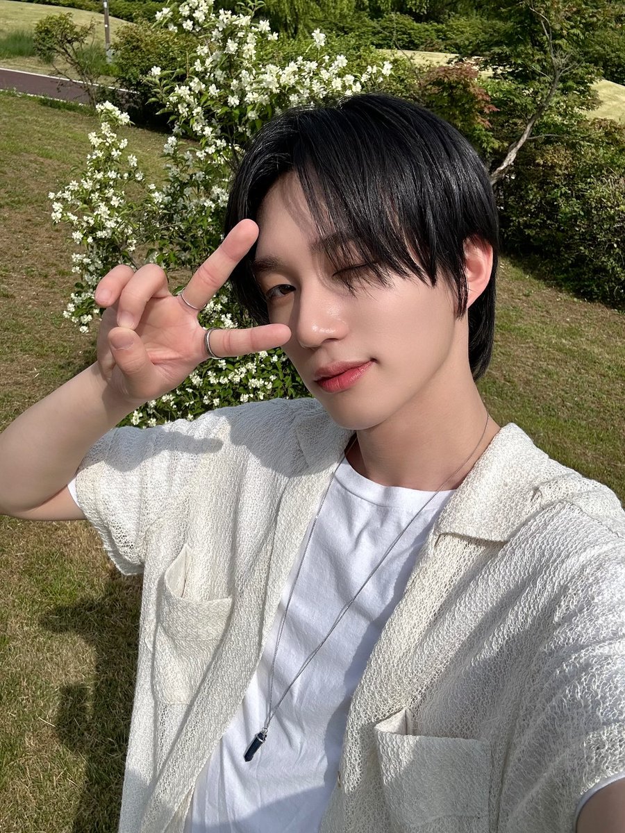 P1H_members's tweet image. 😉☀️

#P1Harmony #THEO