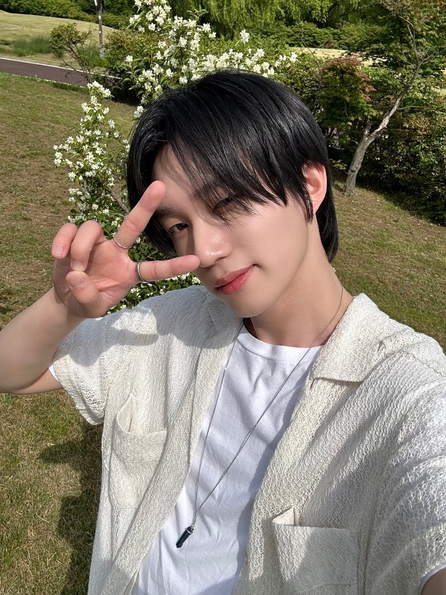 P1H_members's tweet image. 😉☀️

#P1Harmony #THEO