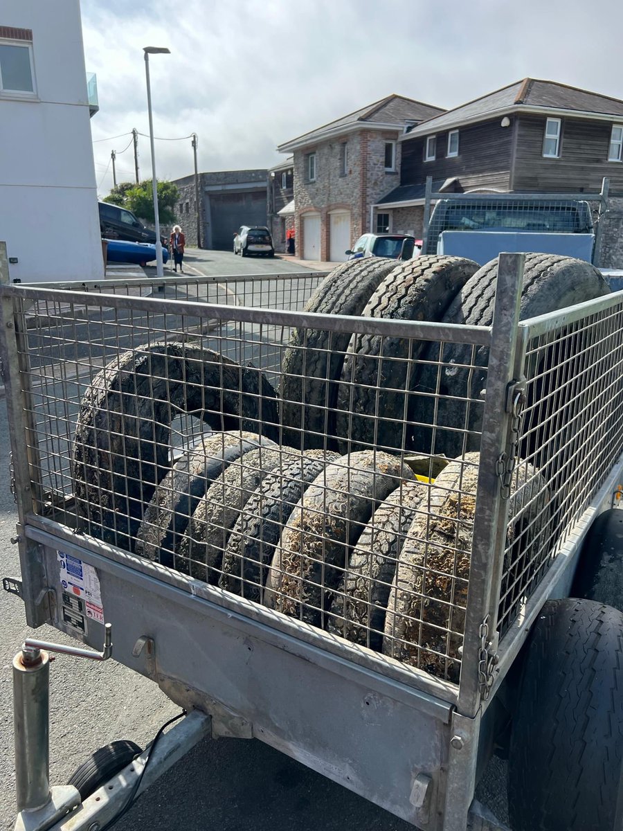 SHIPS Project (@shipsproject) on Twitter photo #1000Tyres Project
this weekend, we were out with our new trailer, We headed to Oreston #Foreshore with our volunteer team and filled the trailer with 13 #tyres and other recyclable rubbish. ππ¨πππ₯ π¨π ππππ€π π¨π π©π₯ππ¬ππ’π was removed from <a href="/PlymSoundNMP/">Plymouth Sound National Marine Park</a> !! #1000Tyres Project
this weekend, we were out with our new trailer, We headed to Oreston #Foreshore with our volunteer team and filled the trailer with 13 #tyres and other recyclable rubbish. ππ¨πππ₯ π¨π ππππ€π π¨π π©π₯ππ¬ππ’π was removed from <a href="/PlymSoundNMP/">Plymouth Sound National Marine Park</a> !!