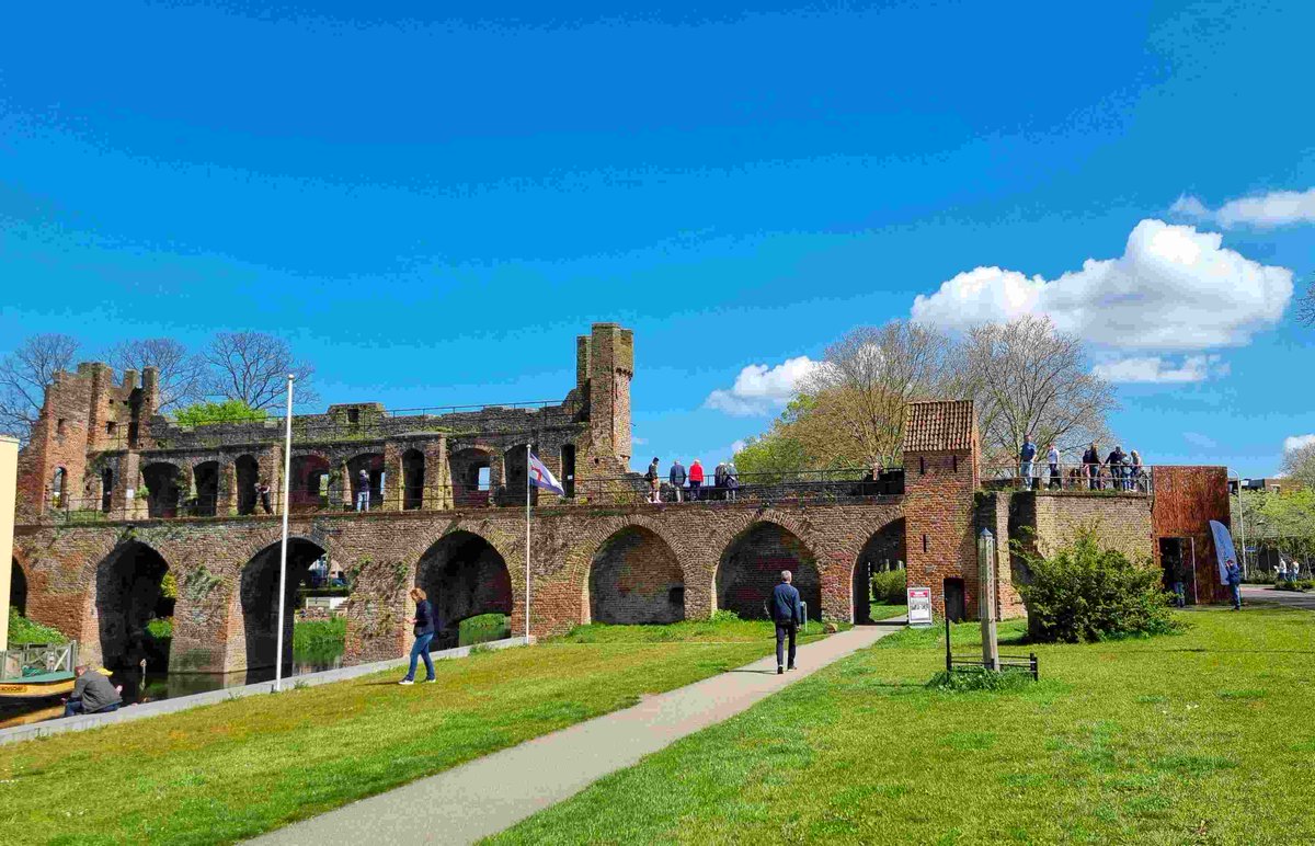 De Berkelruïne is aanstaande zondag 27 augustus open tussen 11.00 en 17.00 uur, tegelijk met het Berkel-Hanze Festival van Fluisterboot Zutphen. De monumentengidsen van Gilde Zutphen ontvangen de bezoekers. De toegang is gratis.