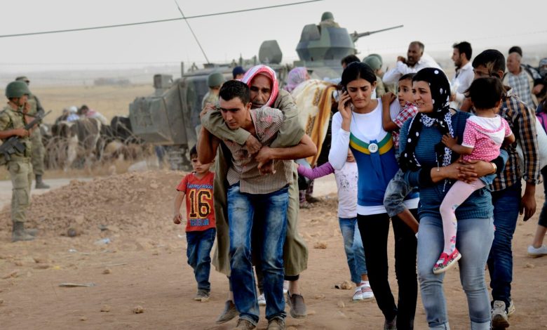 Philosophiawar's tweet photo. Dosye: 'Di şertên îro da, kurd çawa dikanin xwe nas bikin, bi xwe bin û li hêjahîyên xwe ên aslî xwedî derbikevin?’ (01) Spasîyeke taybet ji bo rewşenbîr û nivîskarên me ên ku ji bo vê dosyayê nivîsandine. Bi xweşî bixwînin. Spas. 
https://t.co/wGmJIHiKmB https://t.co/dRCKhk4DGW