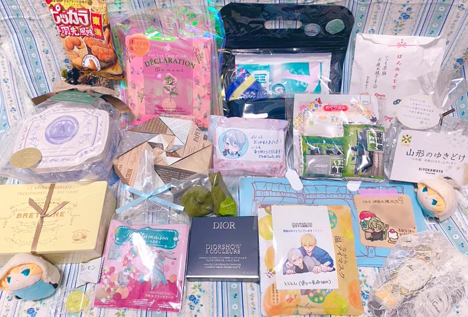 イベントの荷物受け取りました!差し入れやプレゼントもありがとうございました!大事に使う&いただきます🥰💕✨ 