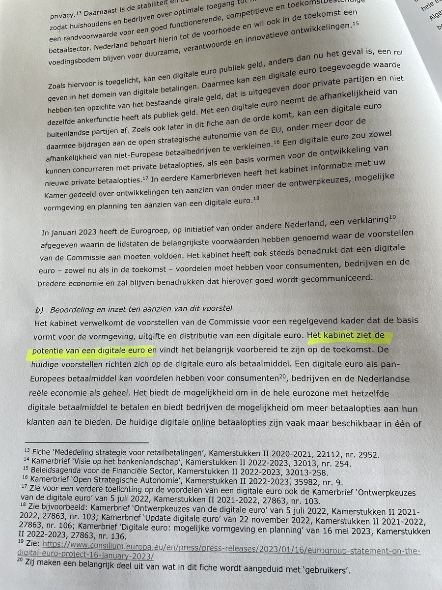 PvanHouwelingen's tweet photo. Net binnen, een brief waarin het (demissionaire!) kabinet het uiterst controversiële voorstel voor invoering van een digitale euro “verwelkomt” en “steunt”. Er komt bovendien een acceptatieplicht en de mogelijkheid de digitale euro te koppelen aan de “European Digital Identity”: https://t.co/vkRzXZ8Sn3