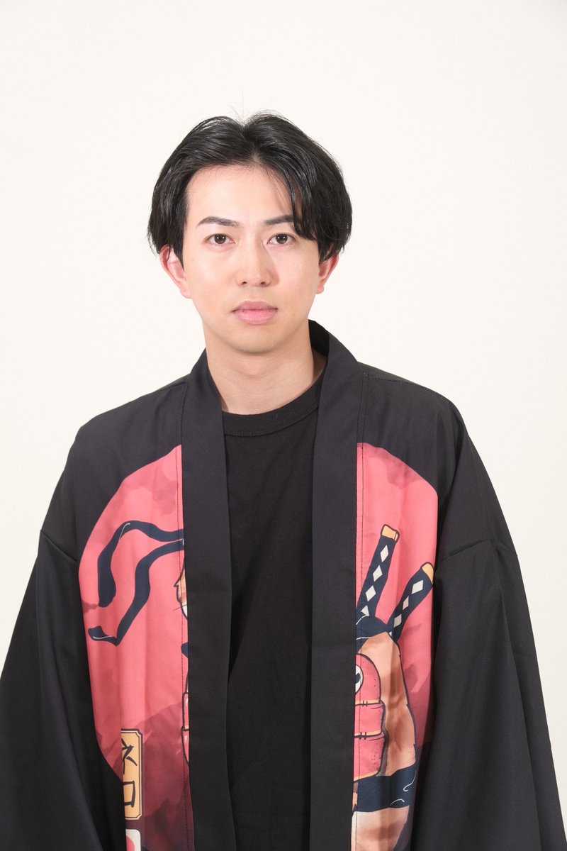 【出演情報】
舞台『猫にチャカ～新宿編～』
◆日程
2023年 9/14(木)〜9/18(月)
・14日(木)19時
・16日(土)14時
・17日(日)19時
・18日(祝)13時
◆劇場
オメガ東京(荻窪)
◆チケット
quartet-online.net/ticket/0dwyqqt…

とても引き込まれる作品です！
劇場に足をお運びください🐈️🔫🏃‍♂️
#猫にチャカ
#ネコチャカ