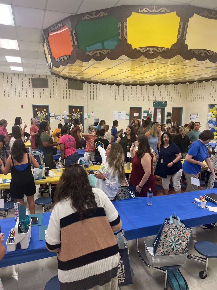 ZES_Principal's tweet photo. A wonderful first day back as teachers find their teams for the Amazing Race Zebulon edition. https://t.co/oXsh4gShff