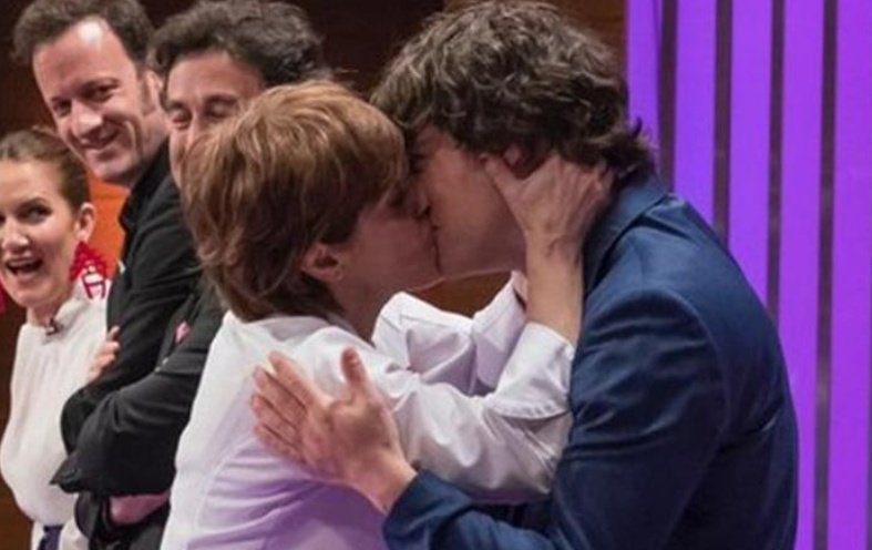 vitoquiles's tweet photo. La mejor definición de la izquierda de este país. https://t.co/Fw7yrB0E2L