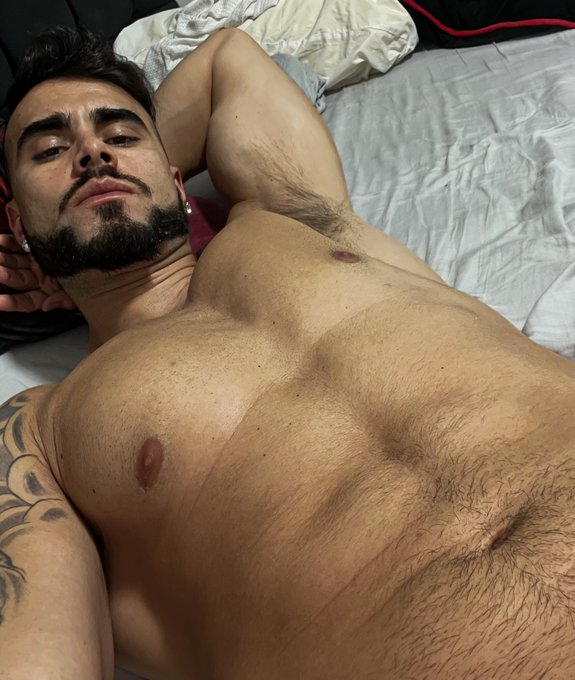 Buen día https://t.co/3MIOB8w158 https://t.co/yWD84xmZ6W
