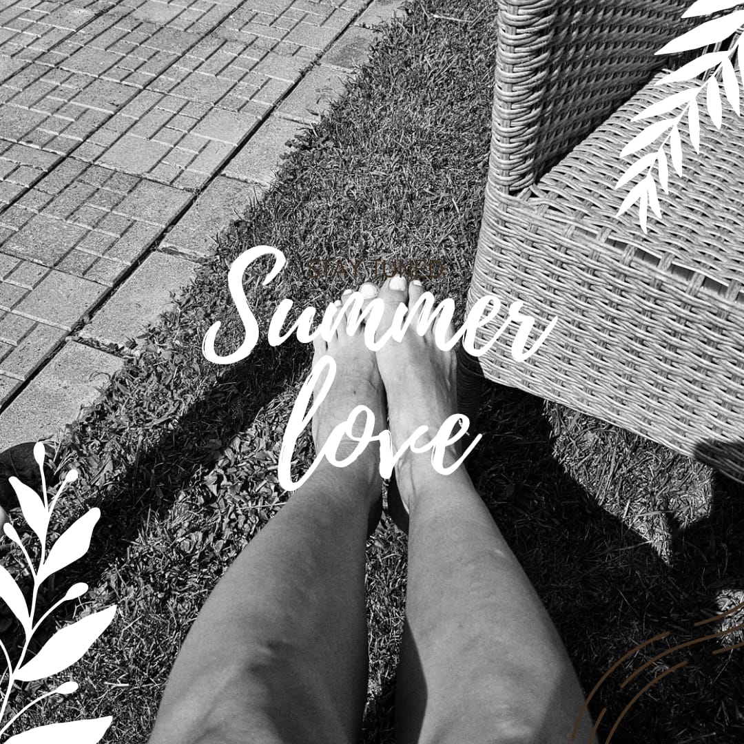 BeautyMess1207's tweet photo. Feet art for feet lovers❤️
You can support me buying me a coffee on https://t.co/a9kut1NlsV 
And I will support you with a surprise artistic picture with my feet ✨️
#feet #feetmodels #instafeetlover #feet_lover #feetfethish #feetfinder #feetcontent #feetpicsforsales #feetpic https://t.co/V5Vjs9LM14