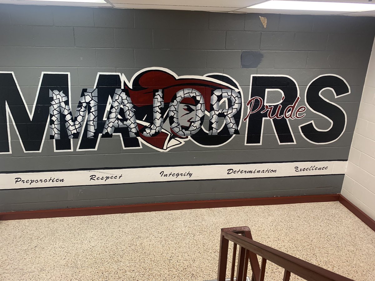 FCPSR3's tweet photo. @MVMAJORS ready for the first day! https://t.co/ueeNHrfcjF