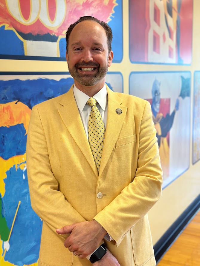 MTLSD's tweet photo. Starting off this work week with #FiveFastFacts about Mr. Chris Stengel, Director of Technology:
1. Chris is a proud Cheesehead from Wisconsin π§
2. He is a two-time Carnegie Mellon graduate and recent president of the Alumni Association Board. π https://t.co/AMoHjAqBJi