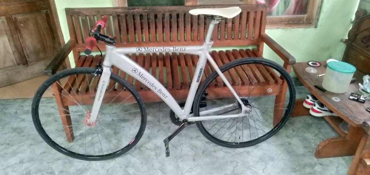 rrraharjo's tweet photo. Jual fixie pco pro decal Mercedez Benz 2,5 nego, Lok jaksel wa 087889032812
Spek ada di foto
#fnfjb #fixedgear #fixie #pcopro #jualfixie https://t.co/58ozr7aPZf