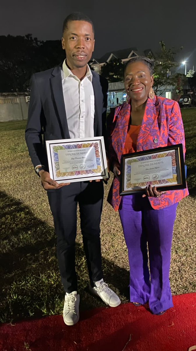 DogiEssabeF tweet media