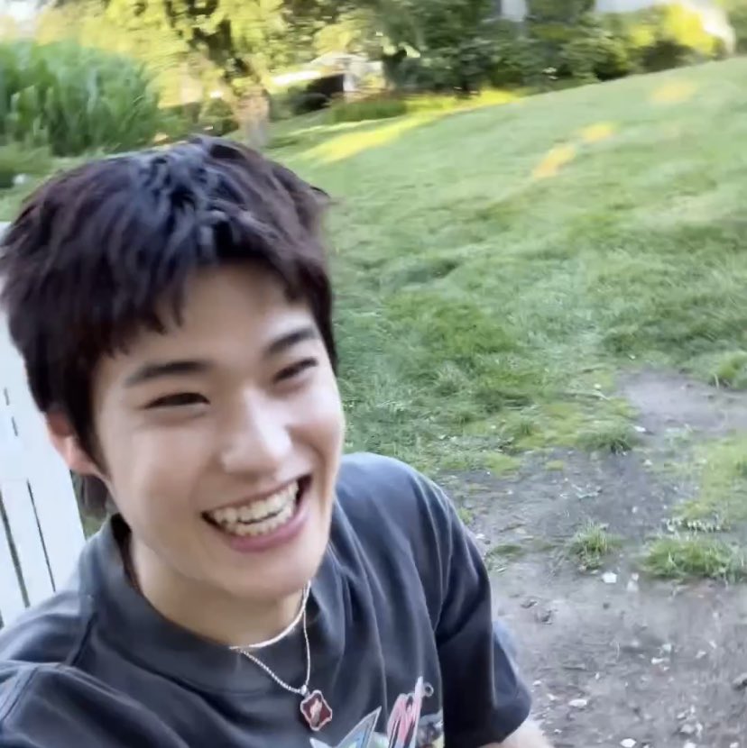 rizwonhee's tweet image. Hai! Sohee mungkin waktu aku kenal kamu baru sebentar, tapi aku janji mau temenin kamu sampai nanti kamu sukses dan orang-orang liat kamu sebagai sohee yang keren. Walaupun saat ini juga kamu udah keren dimataku 🥺 love you socilku (sohee bocil) 🫶🏻