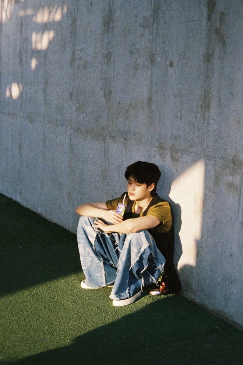 rizwonhee's tweet image. Hai! Sohee mungkin waktu aku kenal kamu baru sebentar, tapi aku janji mau temenin kamu sampai nanti kamu sukses dan orang-orang liat kamu sebagai sohee yang keren. Walaupun saat ini juga kamu udah keren dimataku 🥺 love you socilku (sohee bocil) 🫶🏻