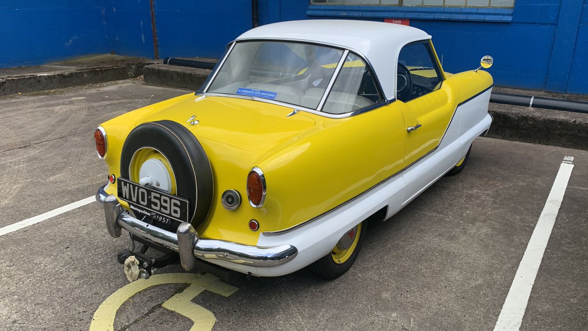 car_british's tweet photo. 🚗🚙 #InTheCarPark Today 🚙🚗
This beauty of a Nash Metropolitian.
The club will be visiting us on Sunday 10th September too.
#classiccars #spotted https://t.co/eTws8pzGKe