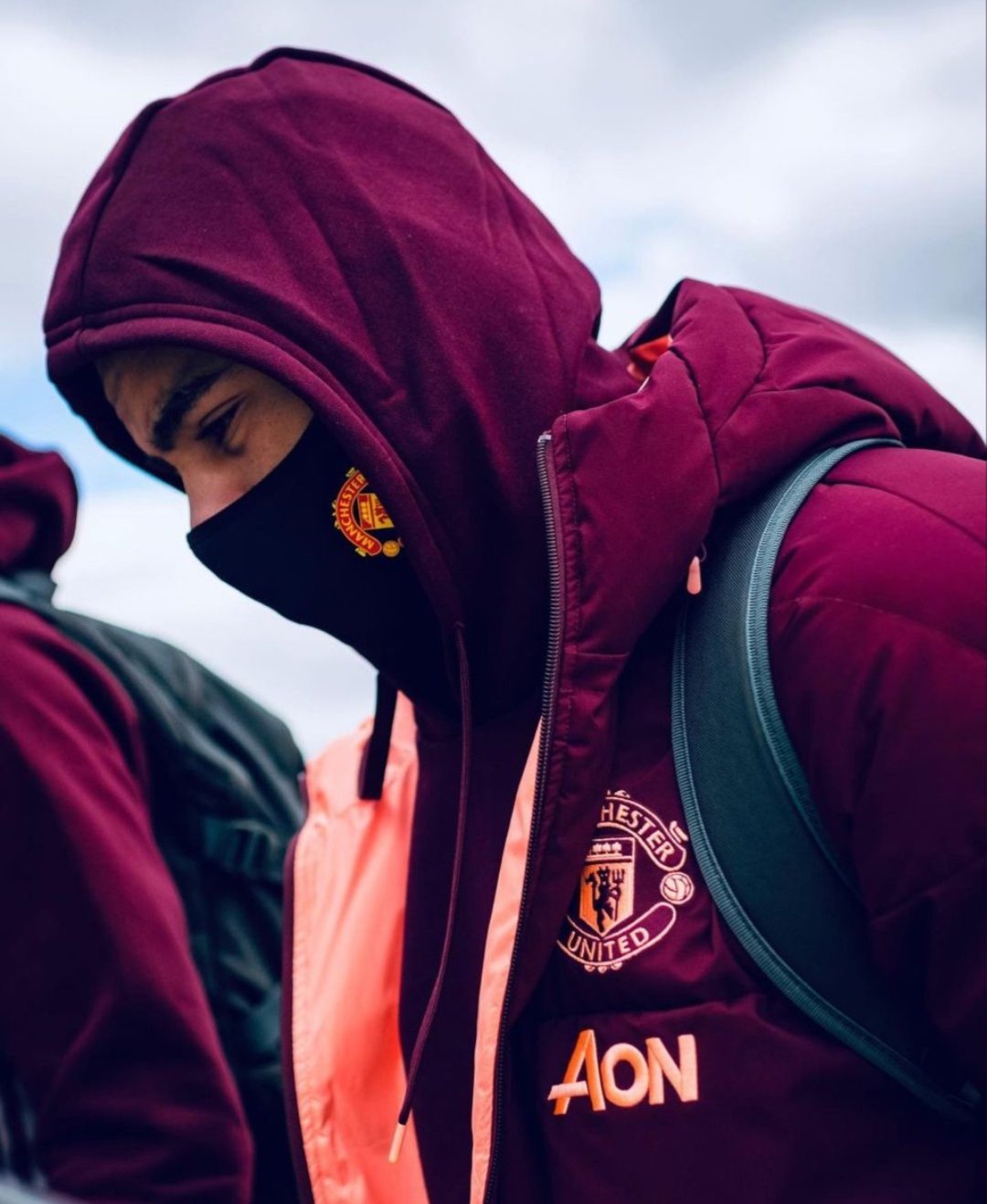 Manchester united hotsell maroon hoodie