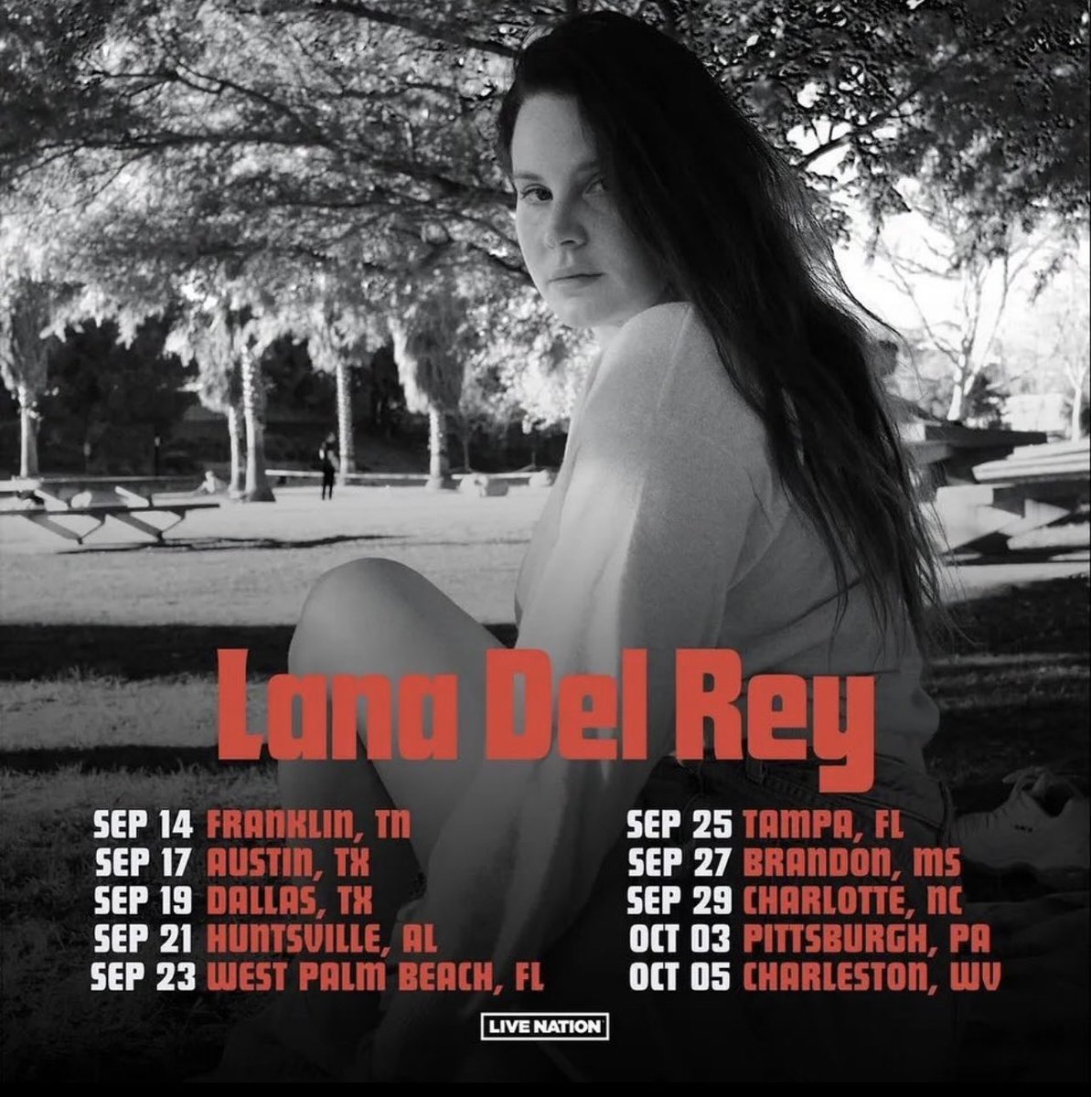 _gracesummerx's tweet image. Fuck u come australia mother ur children miss you