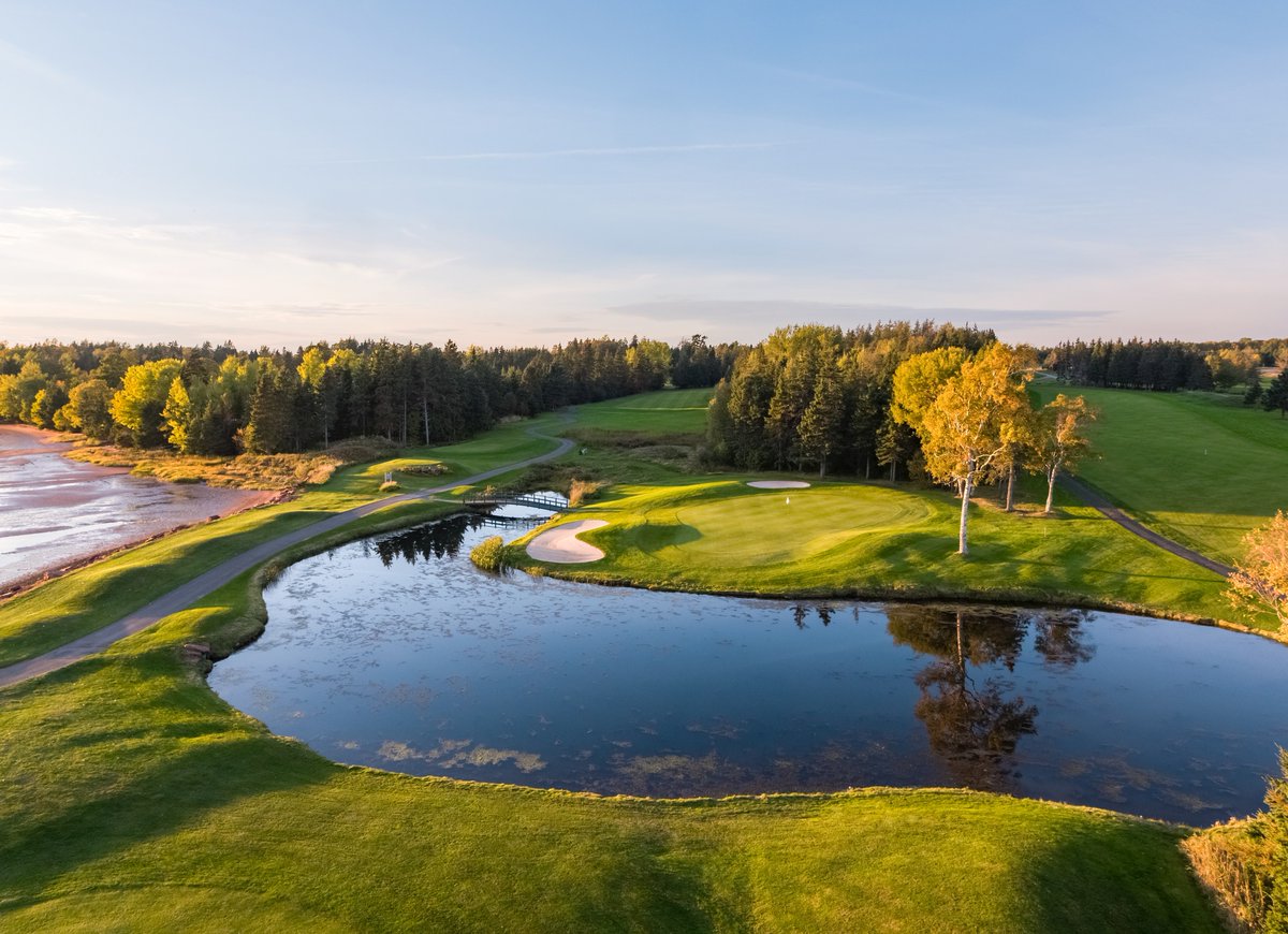 🚨WARNING🚨
Golfing at Brudenell and Dundarave may result in major distraction❗️ Brace yourself for endless breathtaking PEI views that keep popping up at every turn. 🌅
Don't say we didn't warn you. 😉
📸  Evan Schiller