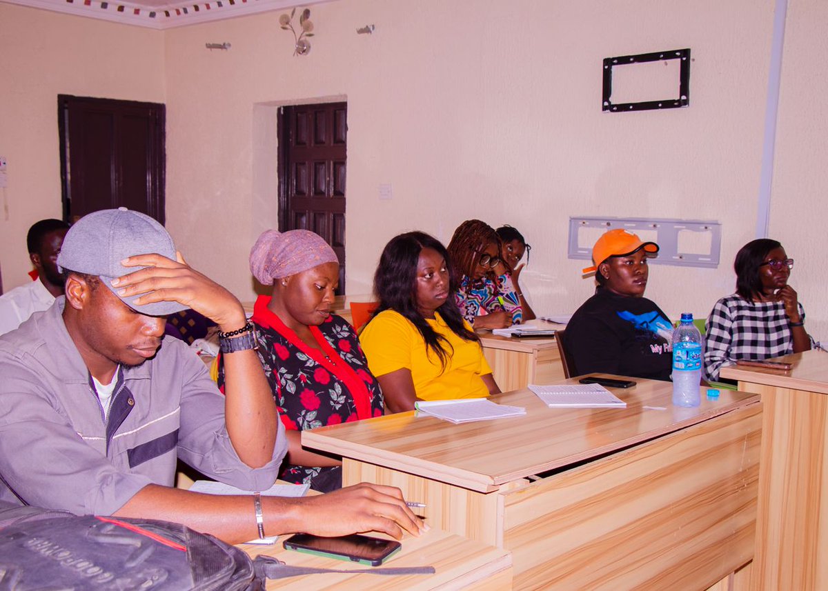 DanielBalmun's tweet image. Today, I introduced the 1st No Code Cohort of @code_plateau to Product Management.

It was a great experience for them and a greater experience for me.

Over the next six weeks we will produce a well rounded crop of #ProductManagers into the ecosystem

@Princeponfa #codeplateau