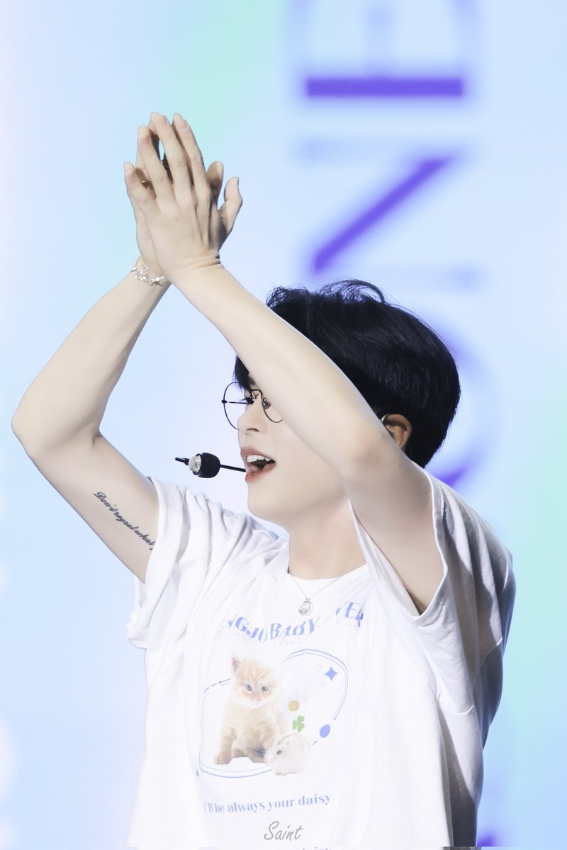 Saint_1_613's tweet photo. 230815 👏👏
#SUNGHANBIN #성한빈
#ZEROBASEONE #ZB1 #제로베이스원 https://t.co/u9pqVZf96G