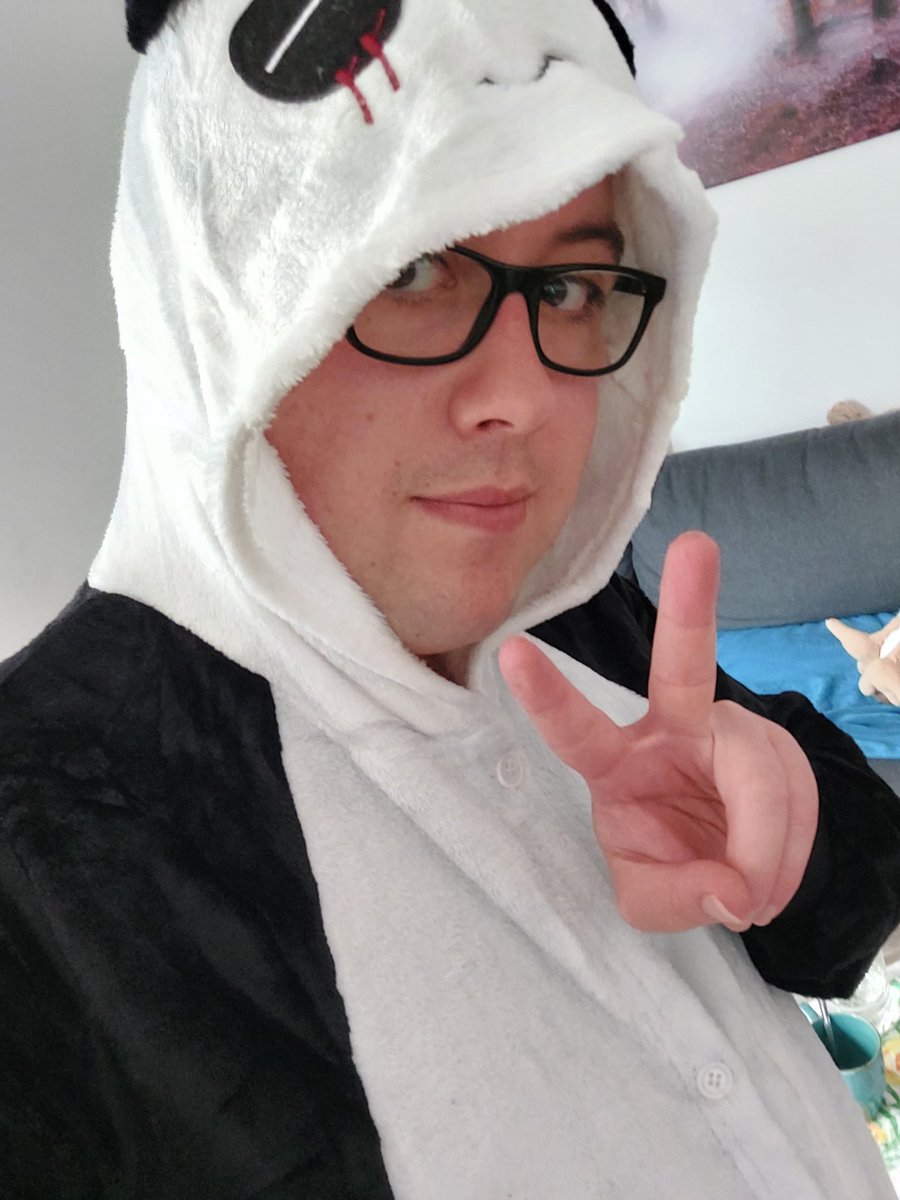 OberKuchen's tweet photo. Hab was neues und ich liebe es jetzt schon🥰 https://t.co/CovZs18ZF4