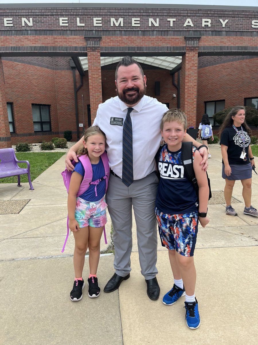 First day at Warren Elementary! #onehowell