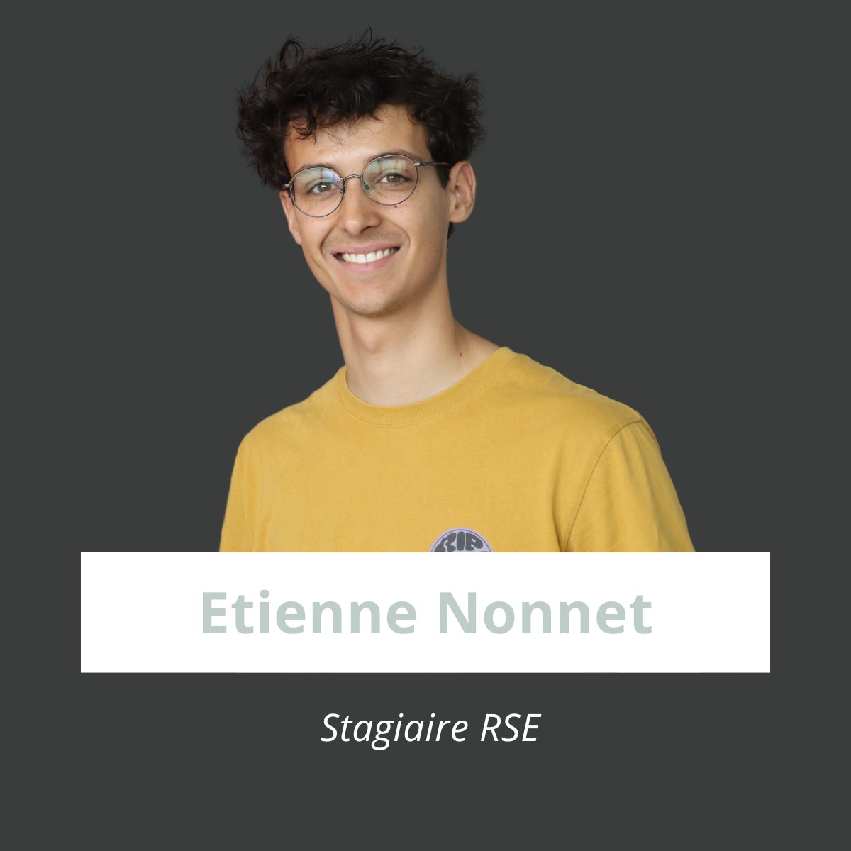 Anyosfr's tweet photo. [COLLABORATEUR]

On vous présente Etienne, qui fait partie de notre équipe marseillaise.

Il nous a rejoint en mai pour son stage de 4 ème année d'études.👇

#ANYOS #collaborateur #ingénieur #equipe https://t.co/0sodMrO5rt