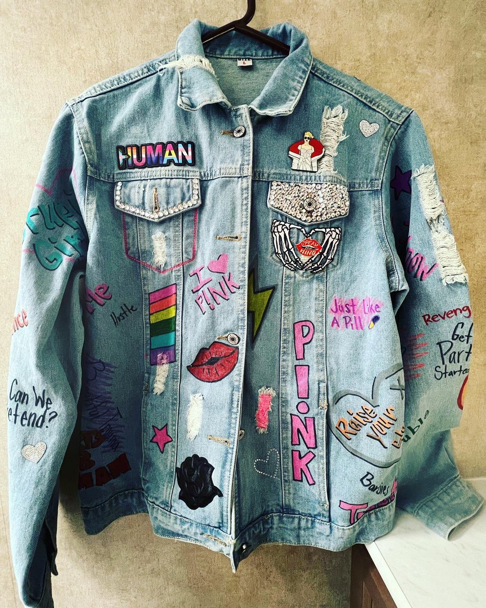 amethystdreams8's tweet photo. Made my jacket for the @Pink concert tonight! https://t.co/1zm3jX8fwv