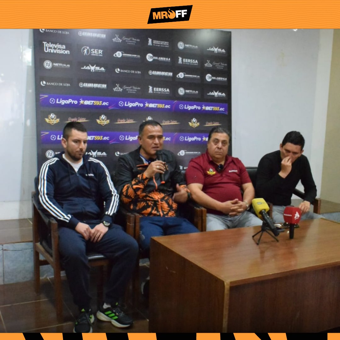 Geovanny Cumbicus fue presentado como nuevo entrenador de Libertad. Salvar del descenso o morir en el intento.

📌 <a href="/Joslui13/">José Luis Guachisaca S</a>