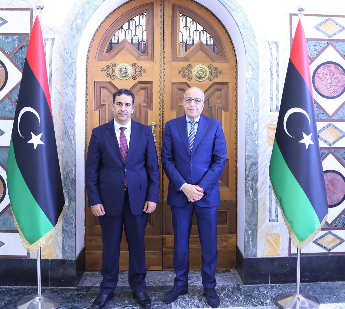 CentralBankOfLy's tweet photo. 2/1
التقى السيد الصديق عمر الكبير محافظ مصرف ليبيا المركزي بمكتبه صباح اليوم الاثنين 2023/08/21 مع السيد فوزي النويري النائب الأول لرئيس مجلس النواب بحضور أعضاء مجلس النواب السيد سالم قنان والسيدة عائشة شلابي في اطار مباركة مجلس النواب الليبي لعملية توحيد مصرف ليبيا المركزي. https://t.co/xENtYIU4k9