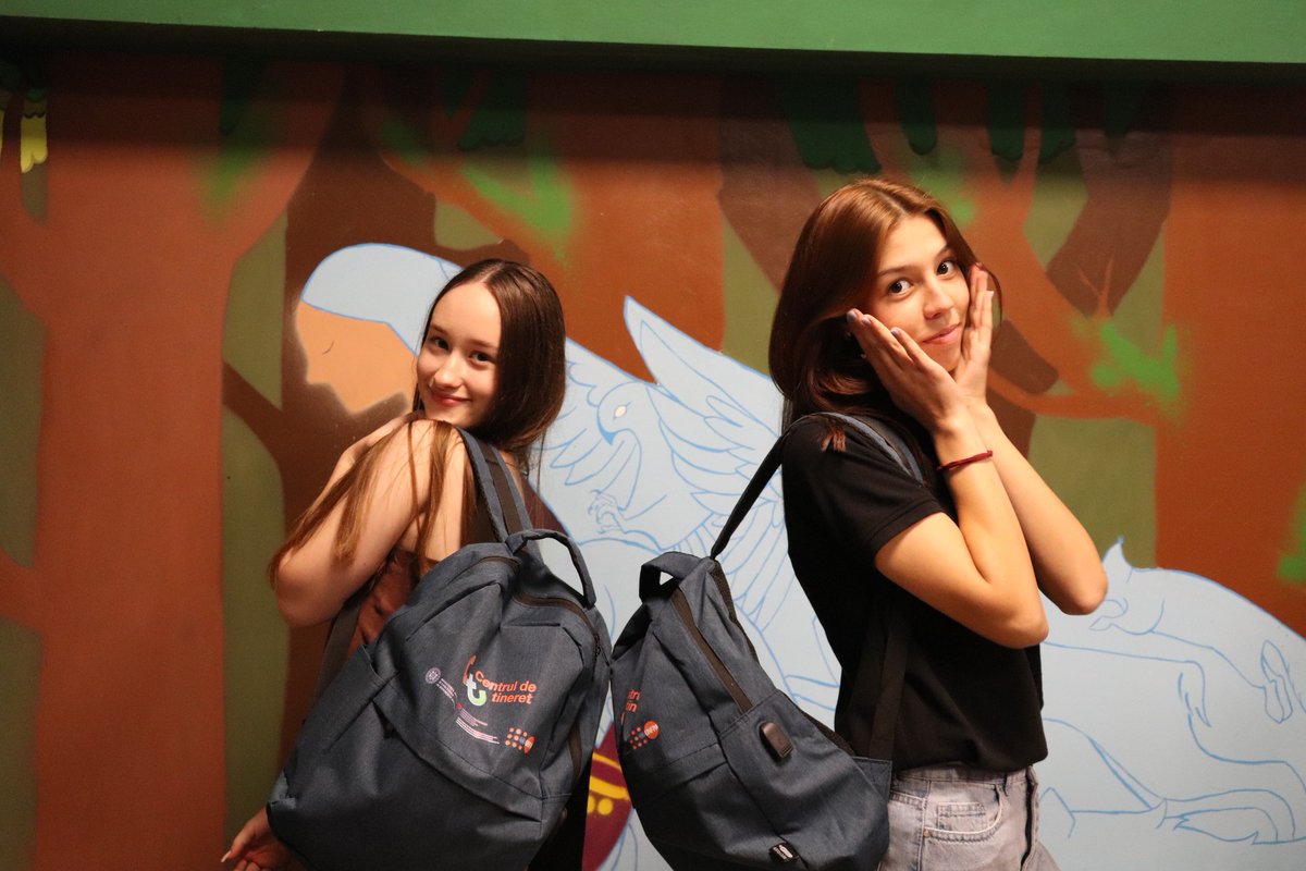 UNFPAMoldova's tweet image. Happiness among young people in #AneniiNoi! The Youth Centre was renovated and opened its doors - brighter, larger &amp;amp; most important - with their contribution in it.
The Youth Centre was supported by @UNFPA, @MinEduRM &amp;amp; @SwissDevCoop as part of #YouCreate project run by @tdh_org👏