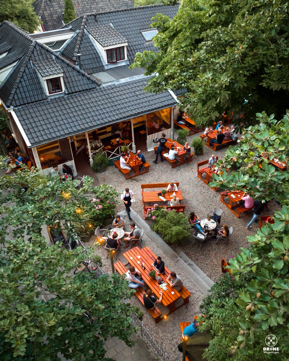 dronewageningen's tweet photo. During the VrijMiBo (friday
afternoon drinks) I made some pictures for @cafeonderdelinden📸 It's one of the oldest cafés of the Netherlands with a beautiful garden and distillery🍻 Have you been there already?🌳
#cafeonderdelinden #lindentree #beergarden #wageningen https://t.co/UMKlDEldXf