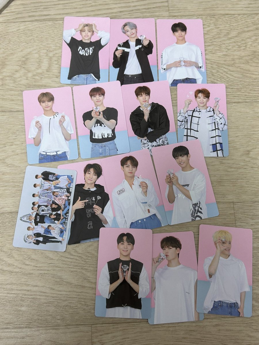 always__SVT_17's tweet photo. 세븐틴 4기 캐럿 팬클럽키트 팝니다
디엠주세요!

세븐틴 포카 양도 폴라 양도 sell
인터뷰 화보집 캐럿랜드 캐랜
에스쿱스 정한 조슈아 준 호시 원우 우지 디에잇 민규 도겸 승관 버논 디노
해바라기포카 공방포카 홈 https://t.co/aLy2GylJ2h