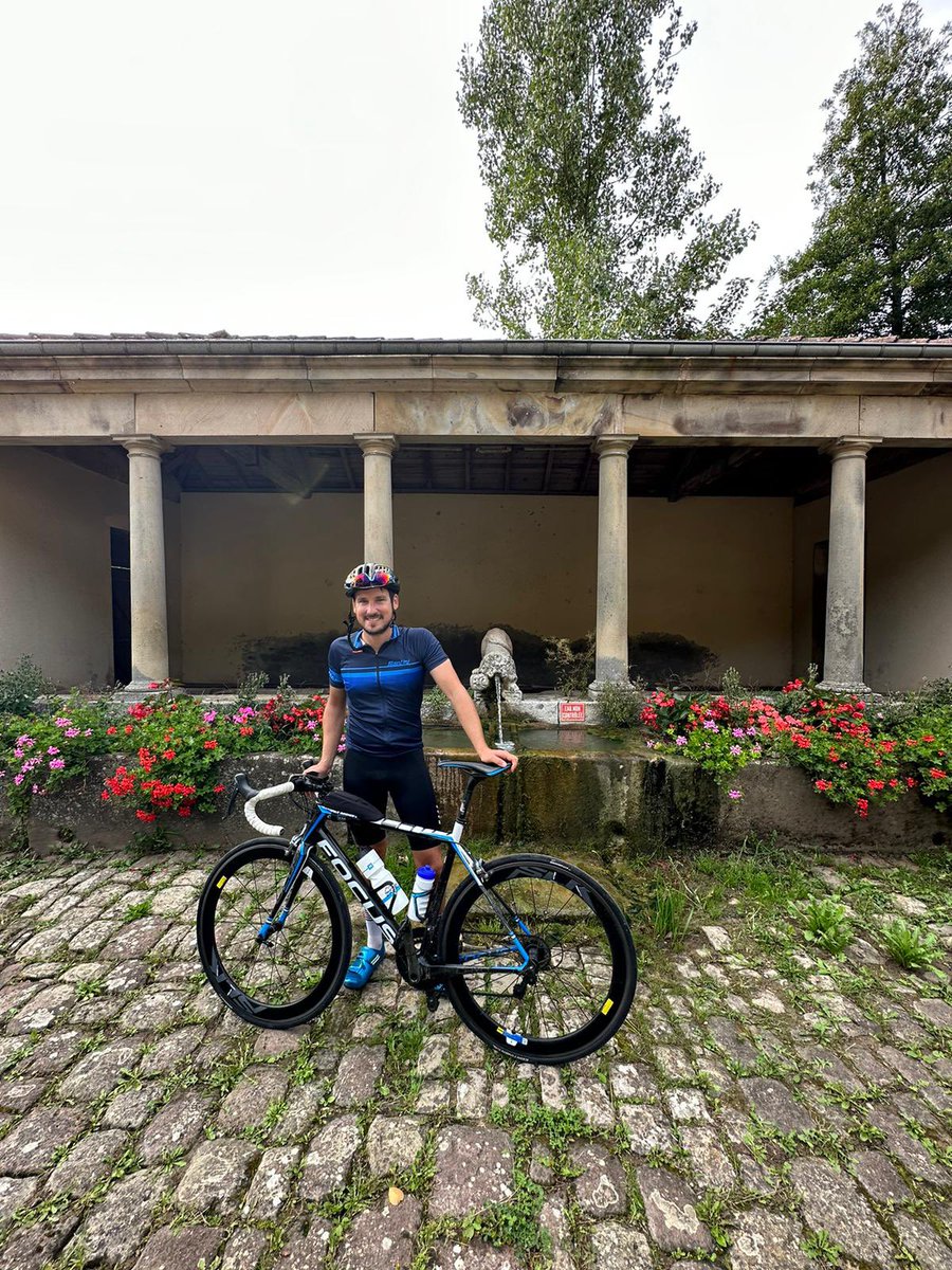Marne-Vosges à vélo 🚴🏻‍♂️
Petit défi qui me trottais dans la tête depuis déjà quelques temps!
210 bornes, c’était top! Avec des beaux paysages en prime 😎🏔️🐮(big up à la haute marne que je ne connaissais pas du tt et qui est magnifique)