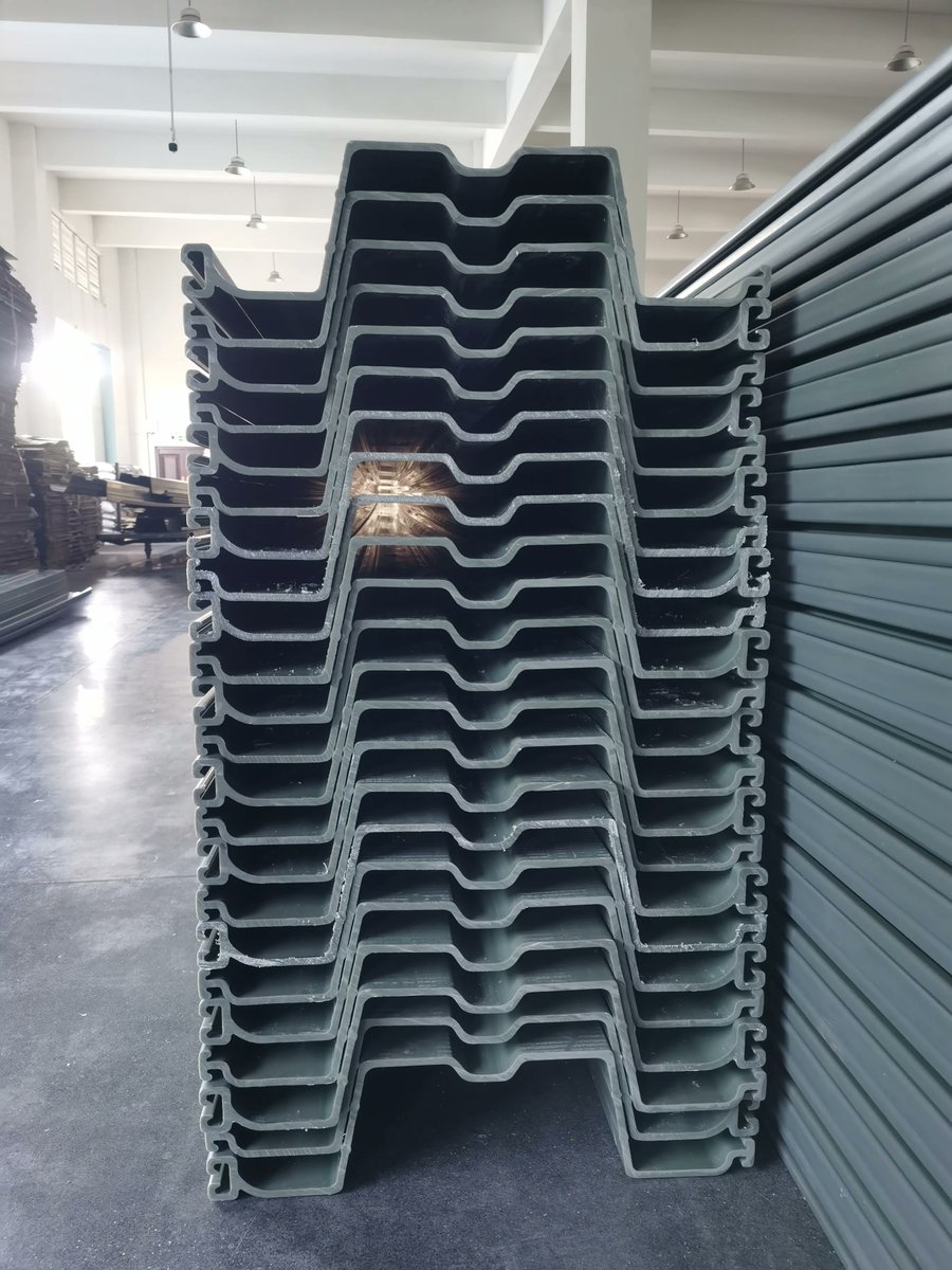 ZhuoTower's tweet image. Vinyl Seawall Panels
COST-EFFECTIVE: Vinyl seawall is easy to maintain and requires little maintenance.
ROT-RESISTANT: Saltwater wont negatively impact vinyl seawall.
UV PROTECTION: Excess sun and heat can weaken other materials, but not vinyl.

#PVCSheetPile #SheetPiling