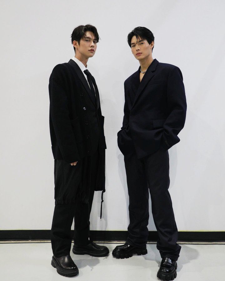 BrightWin0316's tweet photo. あと数時間でぴばい独立か〜
ちょっと寂しい🥺
退所してもBrightWinの絡みが沢山見れると嬉しいな🫶 https://t.co/Znab4JyX92